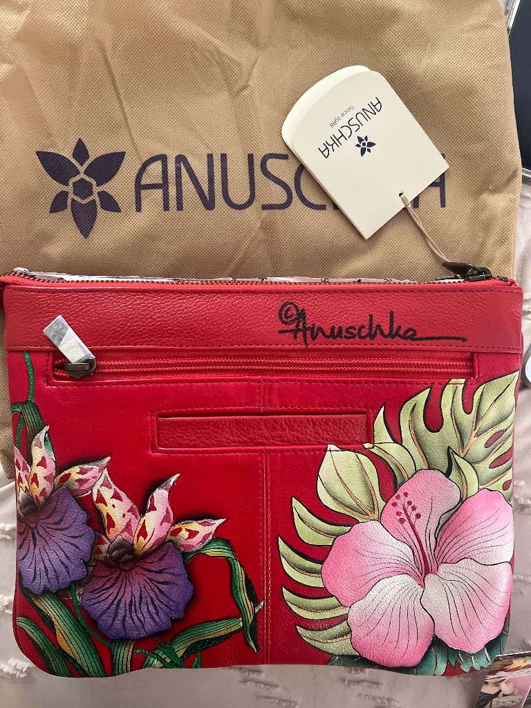 Anuschka Artisans Signature Hari